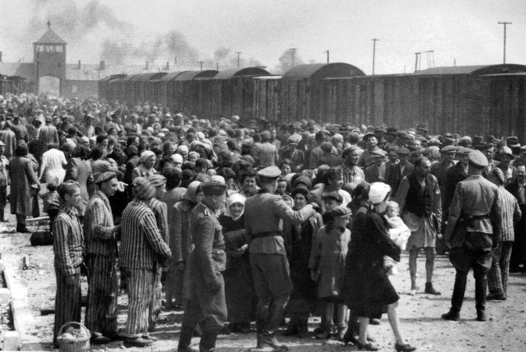Campo de extermínio de Auschwitz-Birkenau 1944