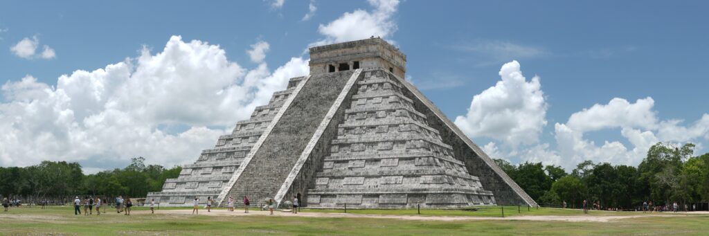 Pirâmide de Kukulcán em Chichén Itzá